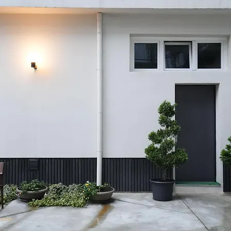 Apartment White Oasi, Trilocale Con Balcone